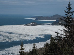 Les îles du Bic : une des nombreuses vues le long des sentiers de motoneige © Tourisme Bas-Saint-Laurent