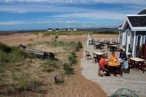 Charmante petite terrasse avec vue sur les Galets © Eric Marchand