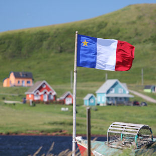 Drapeau acadien aux Îles de la Madeleine