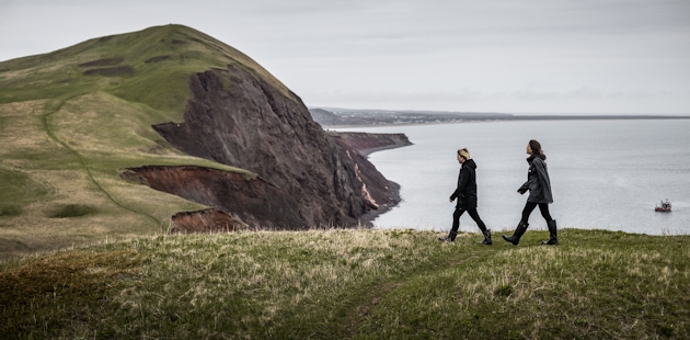 Women hiking on the Islands