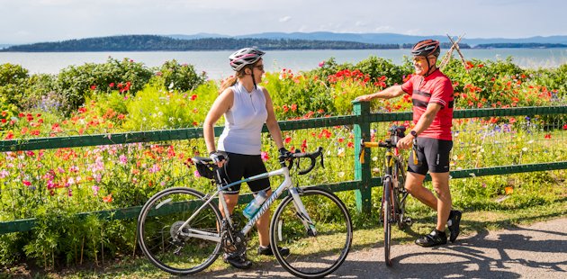 Cyclists in the Kamouraska region