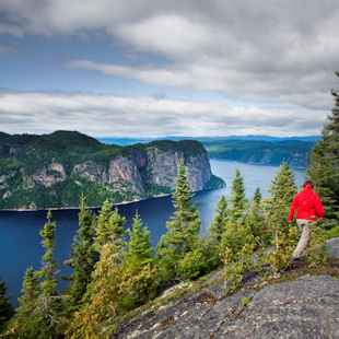 Hiking along the Saguenay Fjord