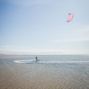 Kitesurfing in the Îles de la Madeleine