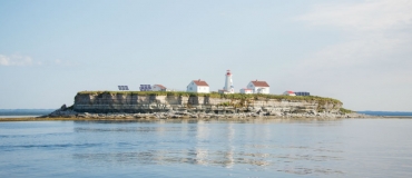 What Unusual Accommodations Are Offered in Côte-Nord?