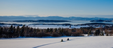 Drop Your Luggage and Enjoy Loop Snowmobile Rides in Bas-Saint-Laurent