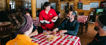 Où manger lors d’un raid motoneige dans l’est du Québec