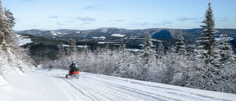 Mont Lyall, Chic-Chocs, Gaspésie - Crédit photo : Alexa Fay/Tourisme Gaspésie Motoneige : Pourquoi nos régions sont-elles reconnues comme des destinations sécuritaires?