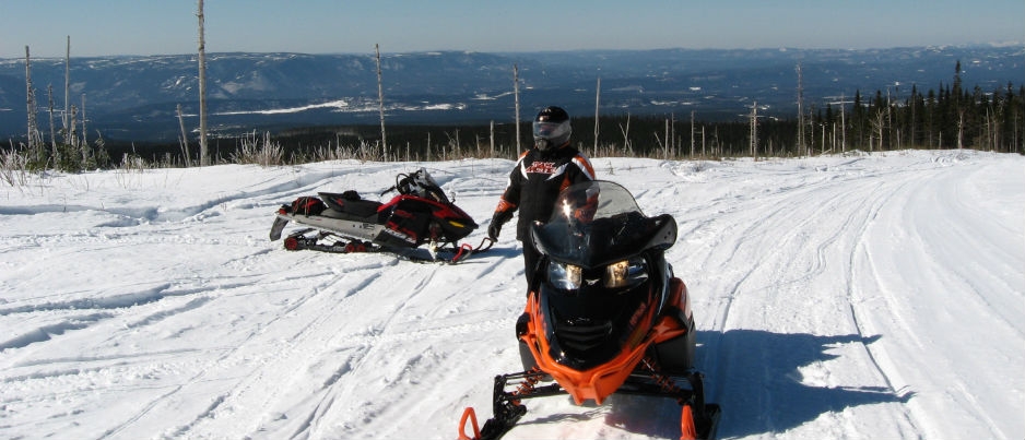 The Chic-Chocs-Forillon Snowmobiling Loop - Photo Credit: Richard Marin The Chic-Chocs-Forillon Snowmobiling Loop