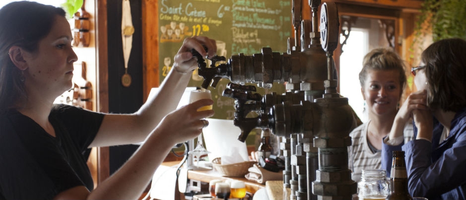 Come and discover all the exciting flavours of our regions! - Photo Credit: À l'abri de la tempête Beers and Booze Made in the Maritime Regions of Québec