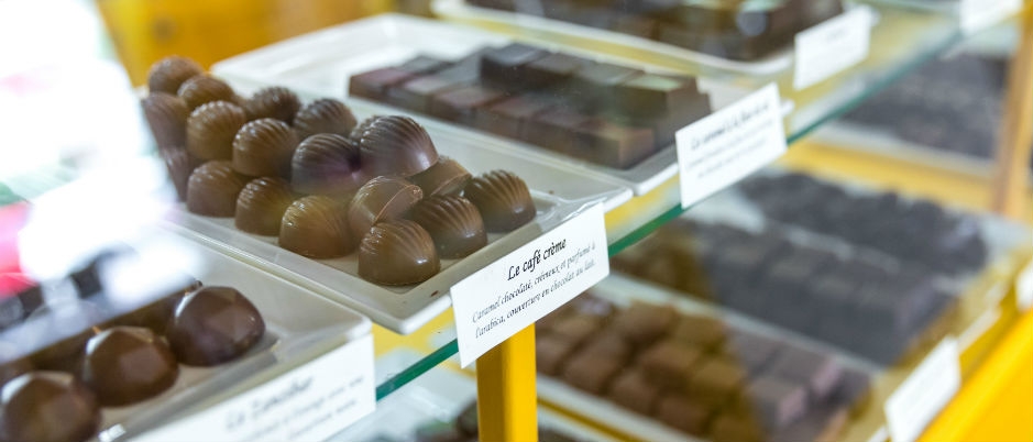 La Fée Gourmande chocolate shop - Photo Credit: Mathieu Dupuis 8 Souvenirs to Take Home from Bas-Saint-Laurent