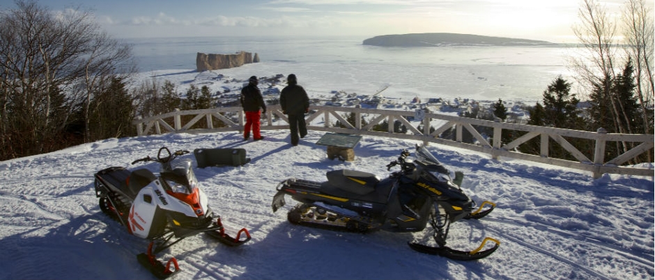 La Gaspésie à motoneige : 4 panoramas qui font rêver