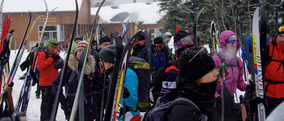 La traversée de la Gaspésie en ski de fond : la caravane conviviale