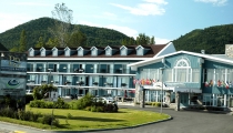 Hostellerie Baie Bleue / Gaspé Peninsula Conference Center